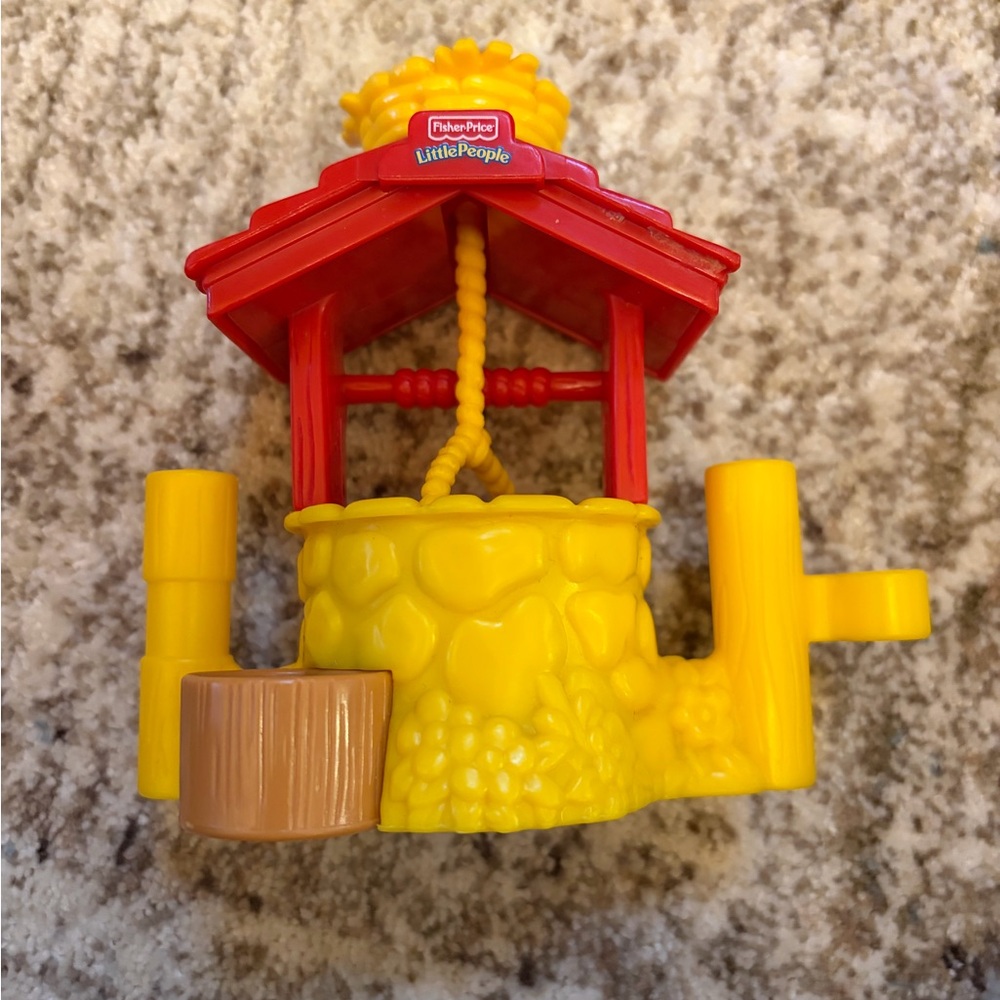 Fisher Price Little People FARM WISHING WELL Only BUCKET MOVES Nest on Top